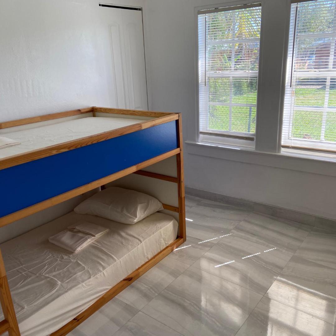 Hostal Parnasus Wynwood *